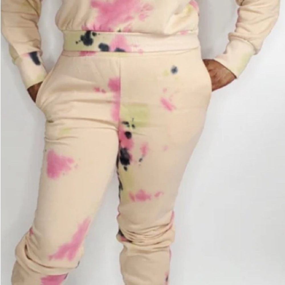Tie-Dye Lounge Set in Pink and Black